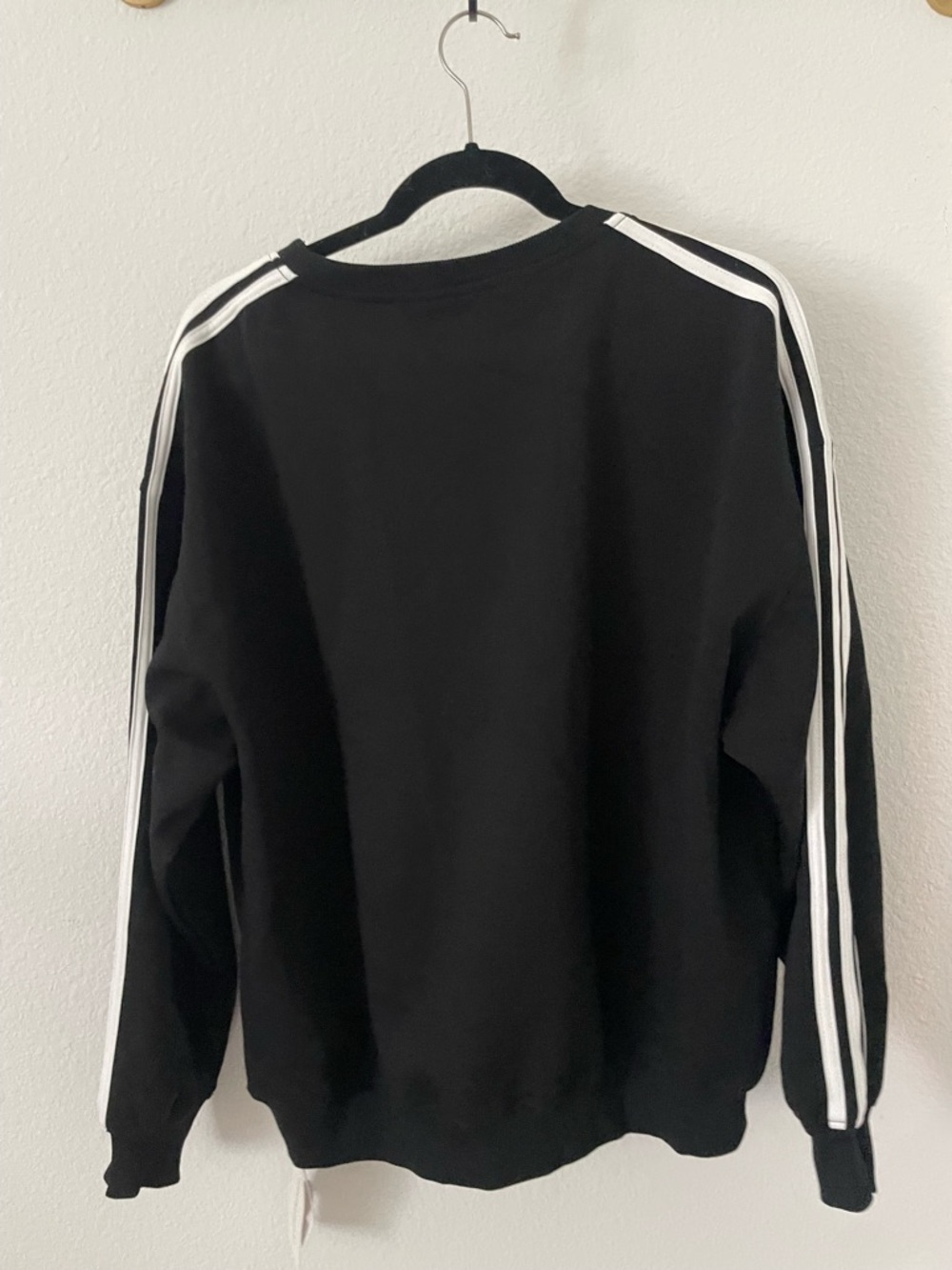 Commense Black Crewneck Sweater with White Shoulder Stripes - Picture 4 of 6